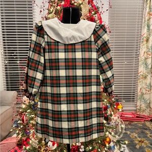 Beaufort bonnet company dress size 7. Worn for pics only!